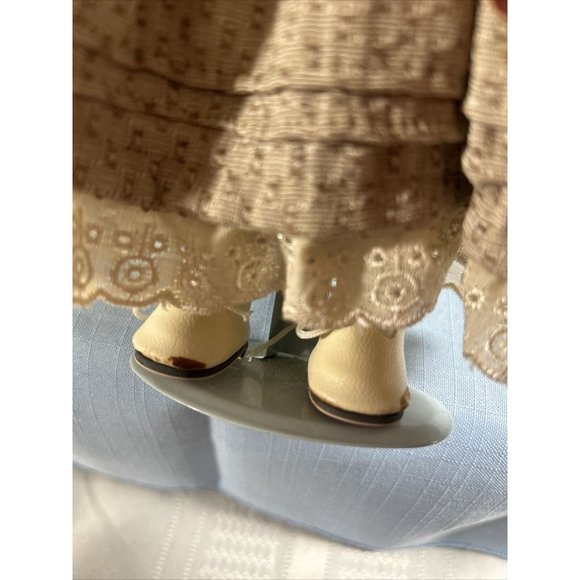 Ashley Belle Fine Bisque Porcelain Collectible Keepsakes Doll 11" tall "Violet" - Picture 6 of 7